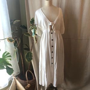 NWT + white boho keyhole midi dress